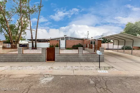 7140 E Port Au Prince Pl, Tucson, AZ 85710