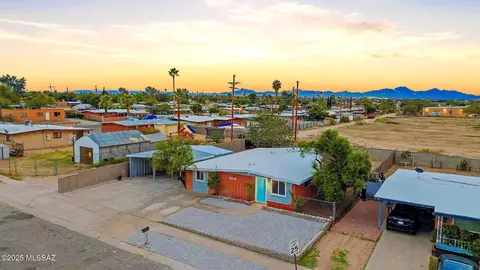 View/Area - 3916 E Dover Stra, Tucson, AZ 85706 photo 1 of 5