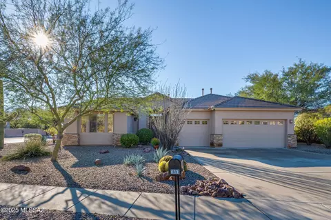 1651 W Thorntree Dr, Tucson, AZ 85737