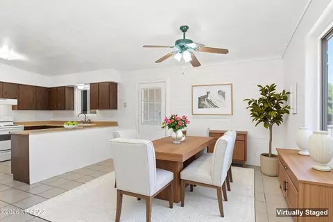 Dining - 802 E Graybill Dr, Tucson, AZ 85719 photo 1 of 1