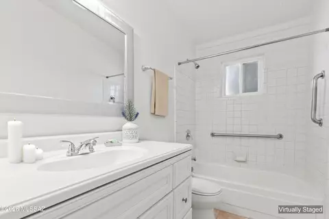 Bath - 802 E Graybill Dr, Tucson, AZ 85719 photo 1 of 5