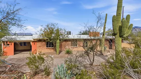3660 W Lost Horizon Dr, Tucson, AZ 85745