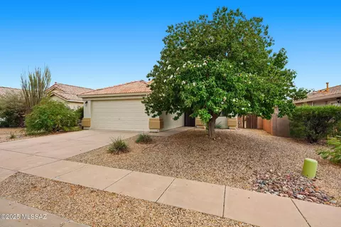 Exterior - 512 E Cactus Mountain Dr, Vail, AZ 85641 photo 3 of 8