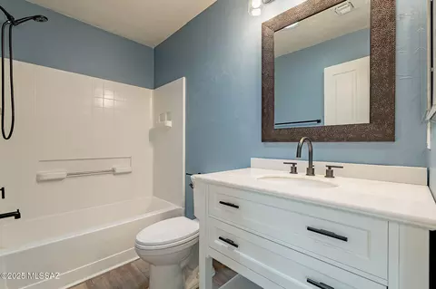 Bath - 512 E Cactus Mountain Dr, Vail, AZ 85641 photo 3 of 3