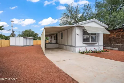 1432 W Buena Tierra Pl, Tucson, AZ 85705