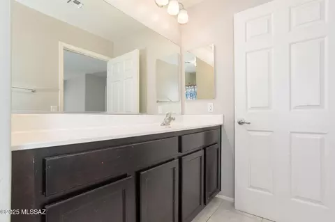 Bath - 8845 E Abrams Loop, Tucson, AZ 85710 photo 3 of 3