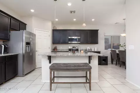 Kitchen - 8845 E Abrams Loop, Tucson, AZ 85710 photo 2 of 4
