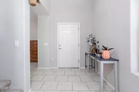 Entry Way - 8845 E Abrams Loop, Tucson, AZ 85710 photo 2 of 7