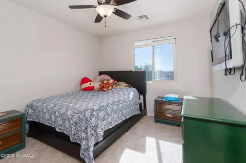Bedroom - 8845 E Abrams Loop, Tucson, AZ 85710 photo 6 of 8