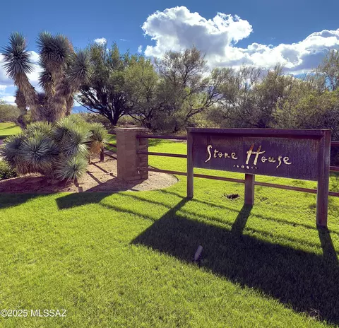 111 N Gunflint Pl, Sahuarita, AZ 85629