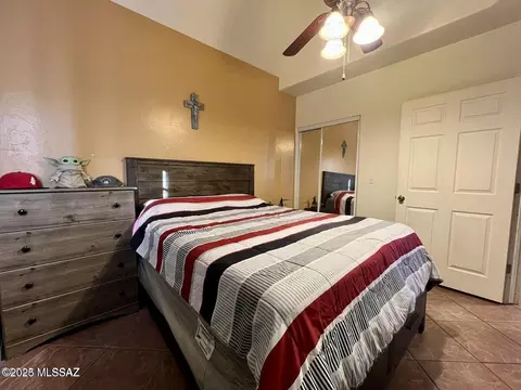 Bedroom - 425 E 35th St, Tucson, AZ 85713 photo 3 of 3