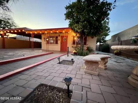 Exterior - 425 E 35th St, Tucson, AZ 85713 photo 2 of 3