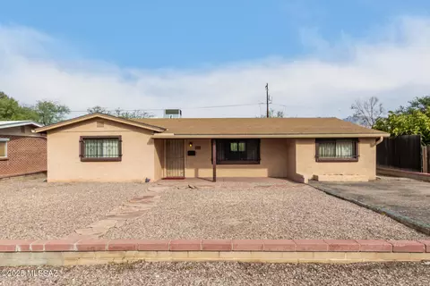3235 E Linden St, Tucson, AZ 85716