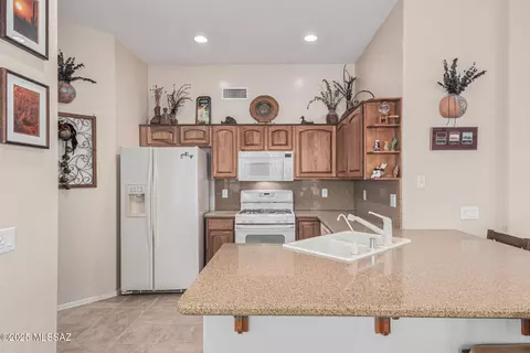 Kitchen - 63692 E Vacation Dr, Tucson, AZ 85739 photo 2 of 3