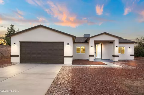 39 Acuario Ct, Rio Rico, AZ 85648