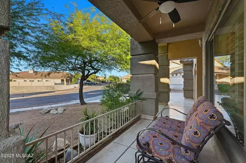 60919 Rock Ledge Loop, Tucson, AZ 85739 photo 2