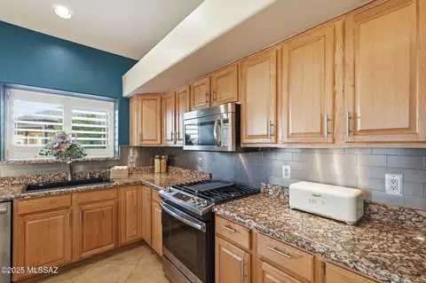 60919 Rock Ledge Loop, Tucson, AZ 85739 photo 15