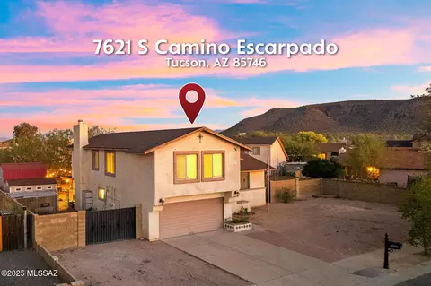 7621 S Camino Escarpado, Tucson, AZ 85746