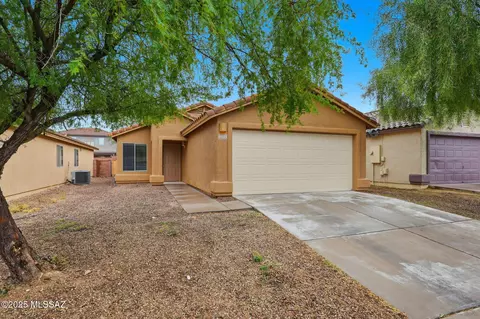6939 S Creek Run Ave, Tucson, AZ 85756