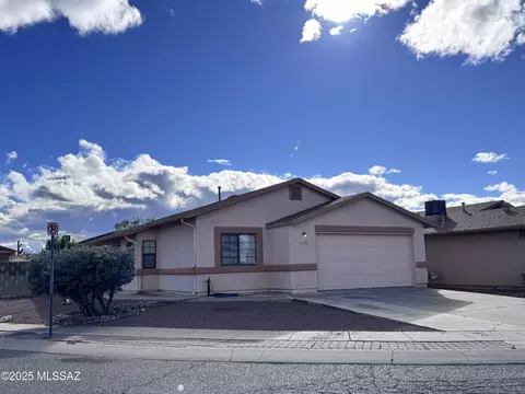 1595 W Denning Ct, Tucson, AZ 85746