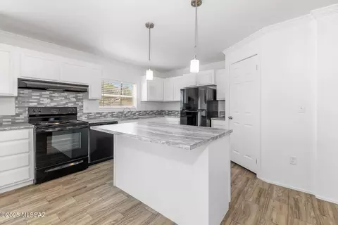 183 E Placita Estrella, Tucson, AZ 85705