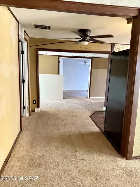 Entry Way - 341 S Lawson Ln, Willcox, AZ 85643 photo 2 of 2