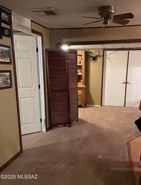 Entry Way - 341 S Lawson Ln, Willcox, AZ 85643 photo 1 of 2
