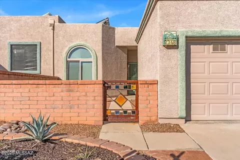 2348 S Orchard View Dr, Green Valley, AZ 85614