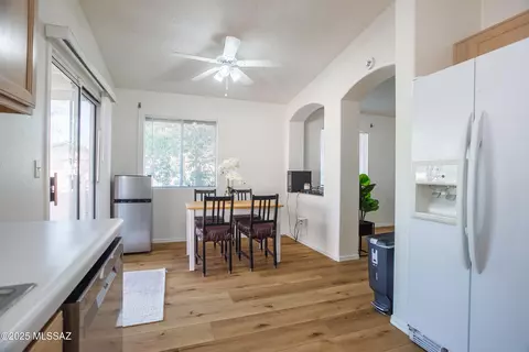 Dining - 8845 E Apple Tree Dr, Tucson, AZ 85730 photo 2 of 4