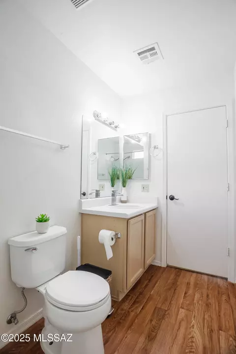 Bath - 8845 E Apple Tree Dr, Tucson, AZ 85730 photo 6 of 6