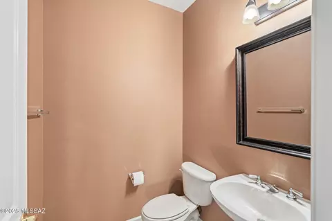 Bath - 62159 E Iron Crest Dr, Tucson, AZ 85739 photo 5 of 5