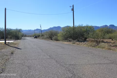 38 Calle Etopia, Rio Rico, AZ 85648