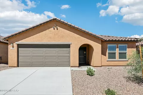 858 W Calle Alta Curva, Sahuarita, AZ 85629