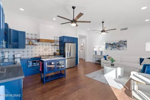 1415 E Seneca St, Tucson, AZ 85719