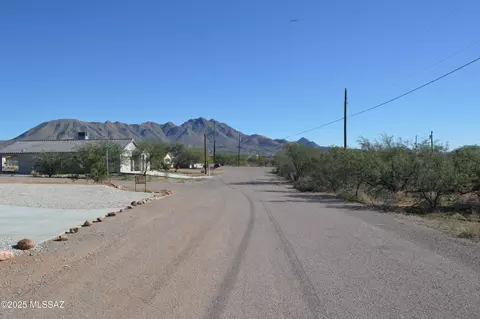 1826 Via Nueva Zelandia, Rio Rico, AZ 85648