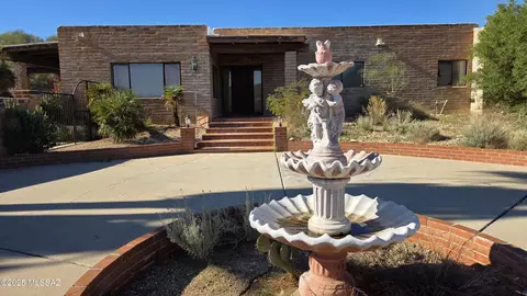 4281 N Wilmot Rd, Tucson, AZ 85750