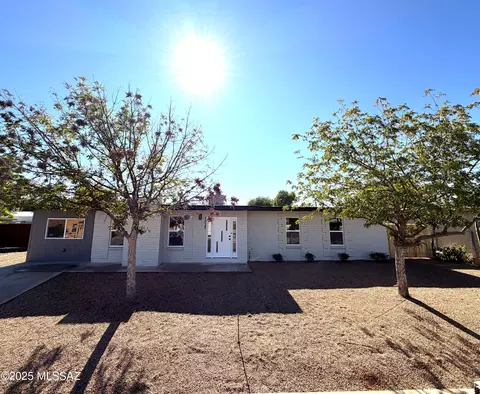 7332 E 42nd St, Tucson, AZ 85730