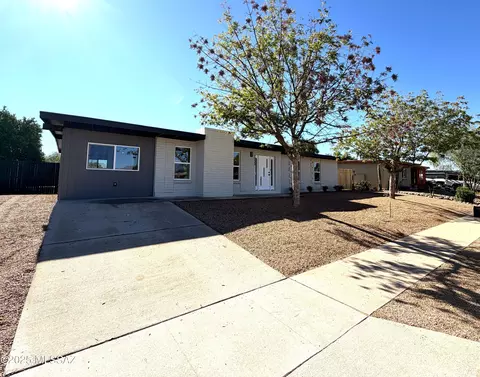 Exterior - 7332 E 42nd St, Tucson, AZ 85730 photo 4 of 4