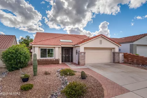 938 E Grass Meadow Pl, Oro Valley, AZ 85755