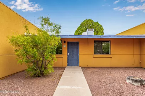 350 N Silverbell Rd # 29, Tucson, AZ 85745