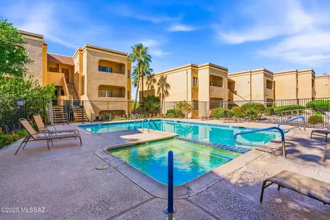 5500 N Valley View Rd #107, Tucson, AZ 85718