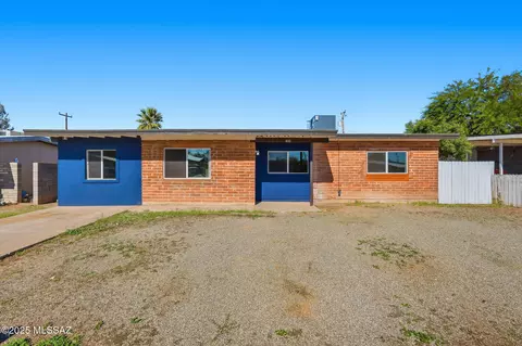 932 W Weymouth St, Tucson, AZ 85705