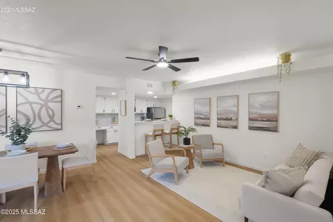 4271 N River Grove Cir #139, Tucson, AZ 85719