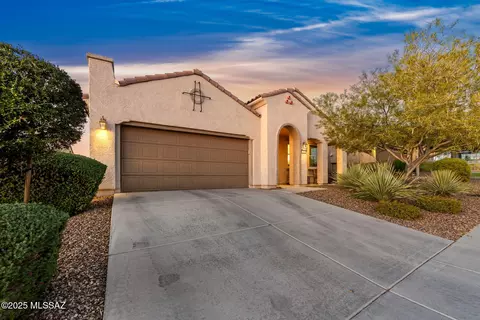 7084 W Cliff Spring Trl, Marana, AZ 85658