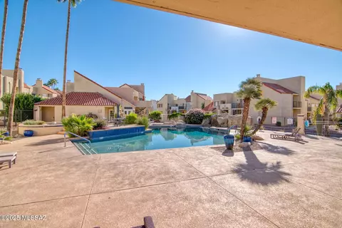 1200 E River Rd # F73, Tucson, AZ 85718