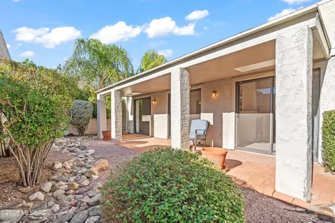 5557 N Sapphire Dr, Tucson, AZ 85750
