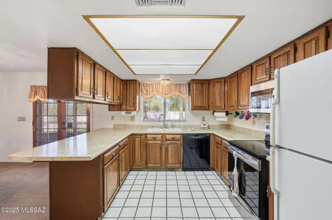 555 E Rudasill Rd, Tucson, AZ 85704 photo 18
