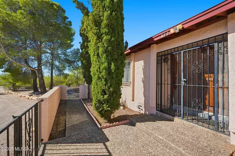 555 E Rudasill Rd, Tucson, AZ 85704 photo 8