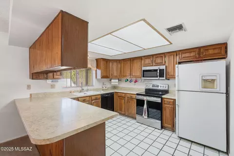 555 E Rudasill Rd, Tucson, AZ 85704 photo 14