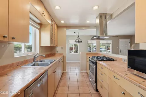 Kitchen - 2925 E Loretta Dr, Tucson, AZ 85716 photo 5 of 7